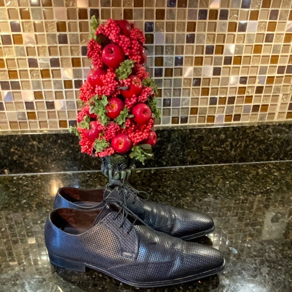Mezlan Mens Black Textured Leather Shoes Sz. 10